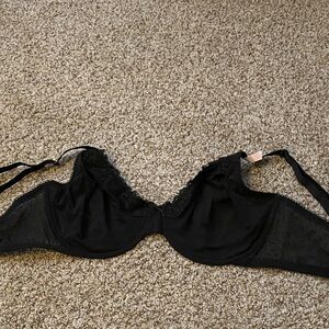 Victoria's Secret Tease Unlined lace bra